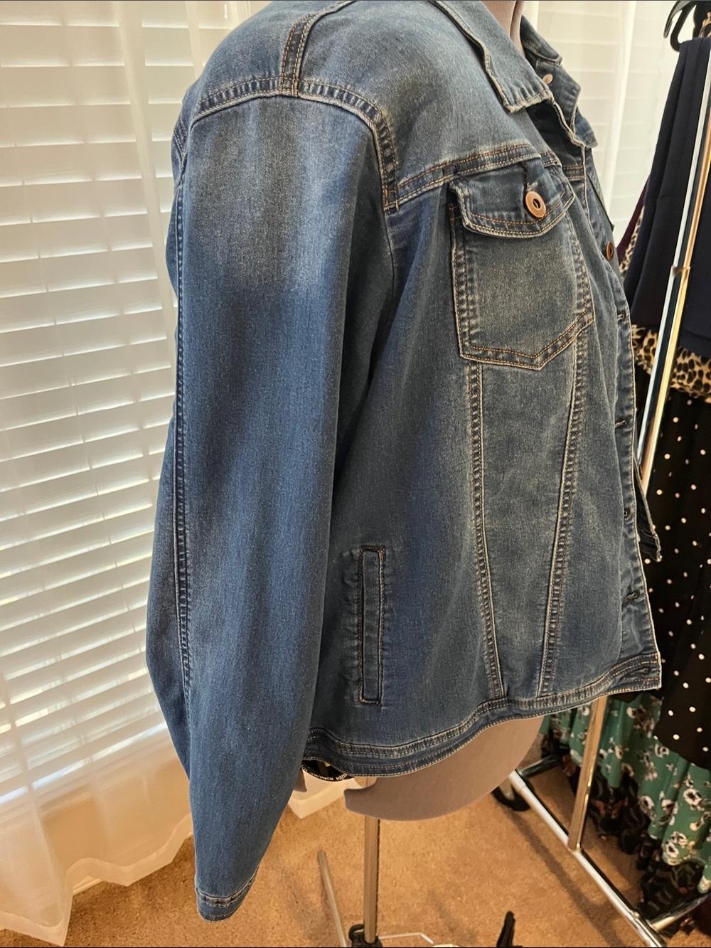 Classic Blue Denim Jacket with Copper Buttons 22 24 3x - Picture 4 of 6